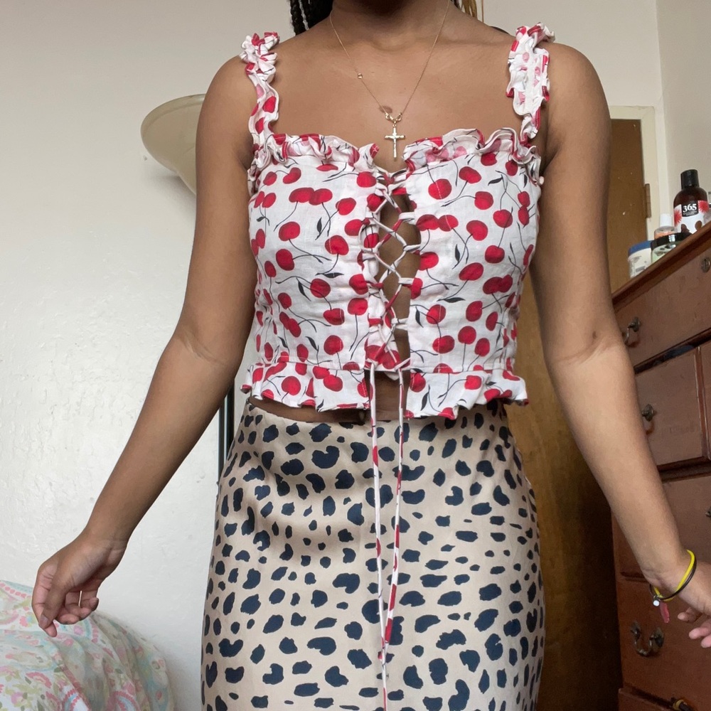 Reformation cherry bayley top in size 8